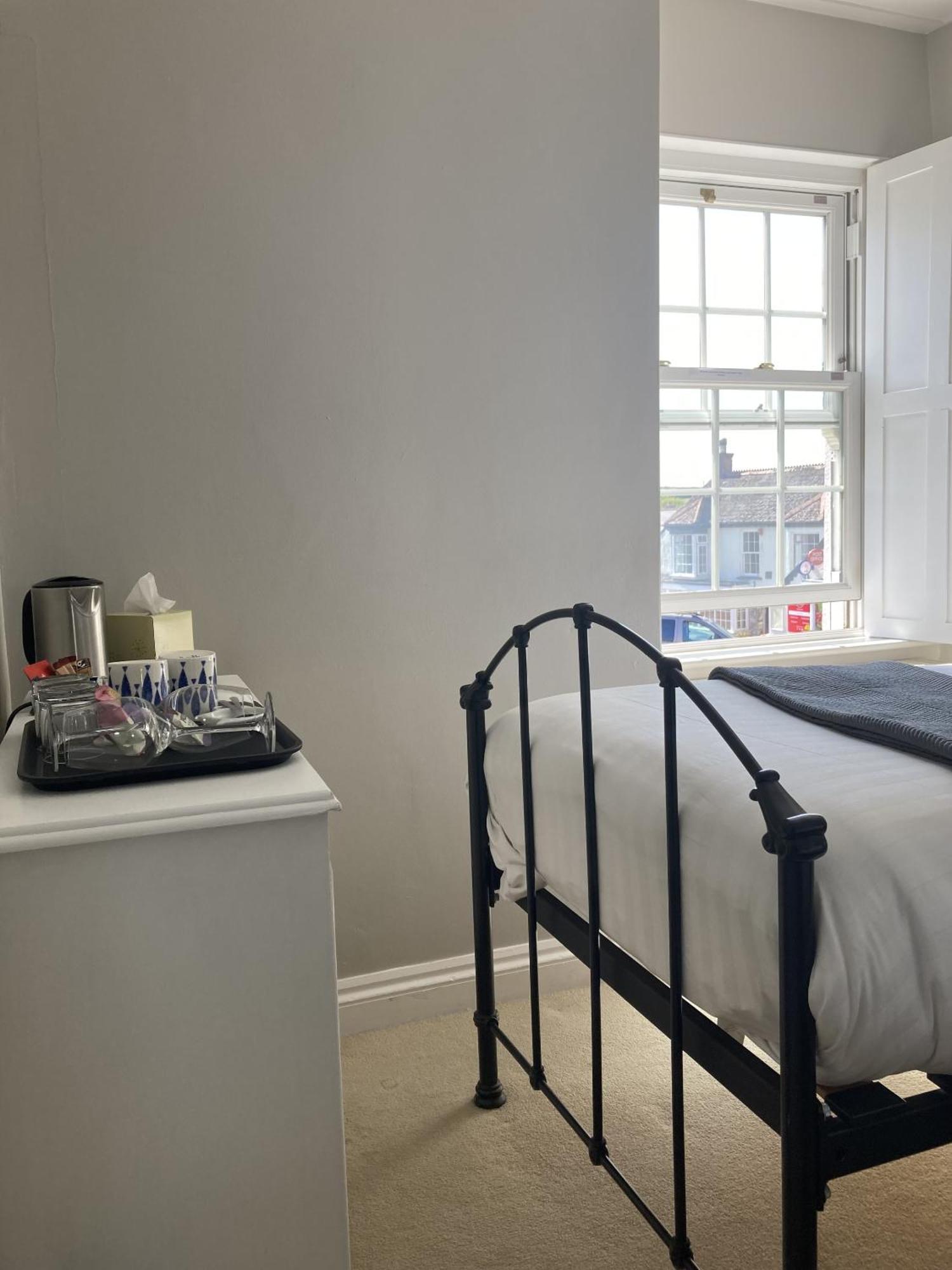 Saint Keverne Old Temperance House B&B 객실 사진